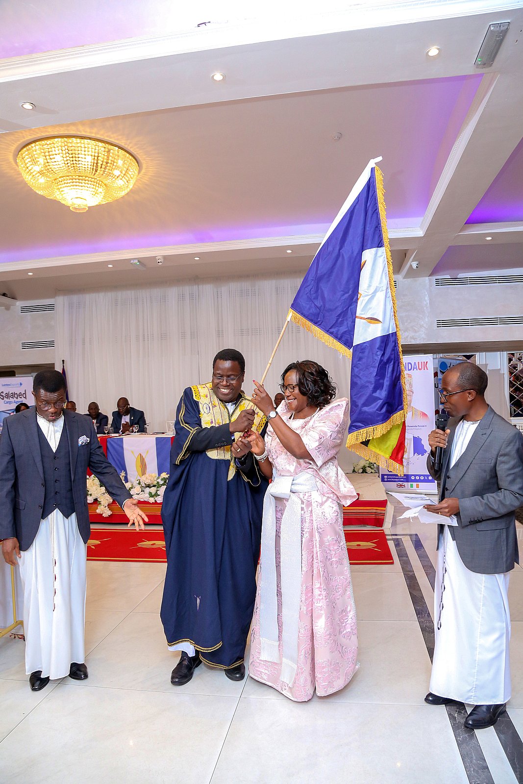 Okutuuza Olukiiko lw'Omubaka
