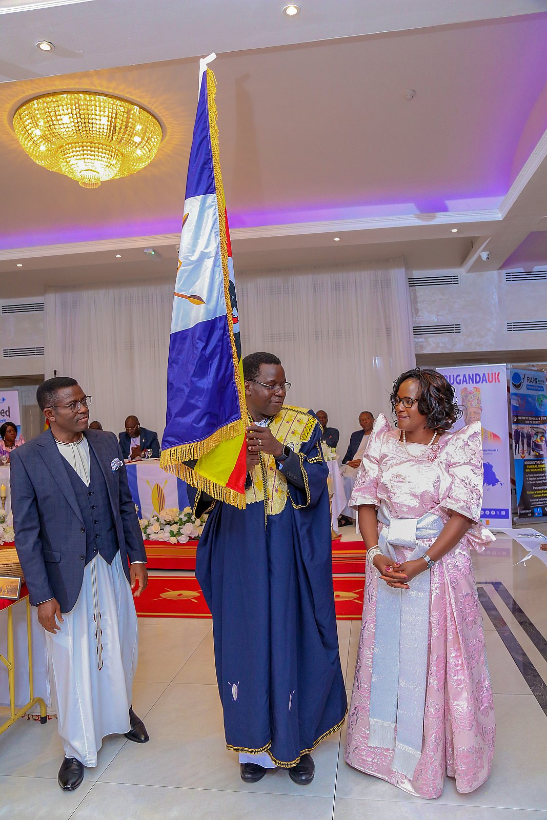 Okutuuza Olukiiko lw'Omubaka