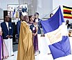 Muk. Sekisonge akwasa Muk Kiyaga bbendera ya Buganda  okulaga nti eky'egulo kya Buganda UK ekya 2024 kya kubeera mu Birmingham ( Bendobendo Manchester) - Buganda UK Dinner 2023