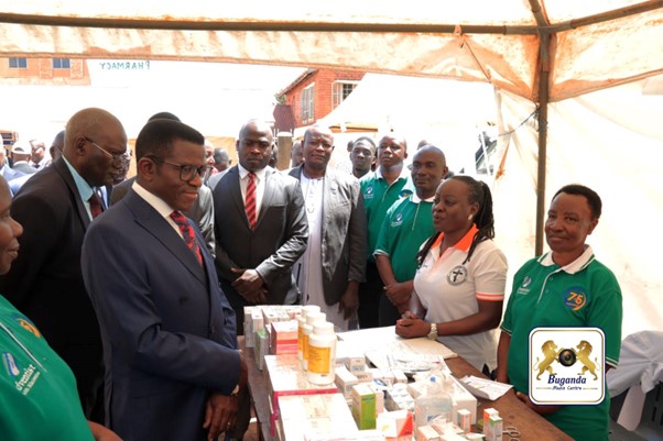 The Katikkiro was visiting the doctors who had been working with the people