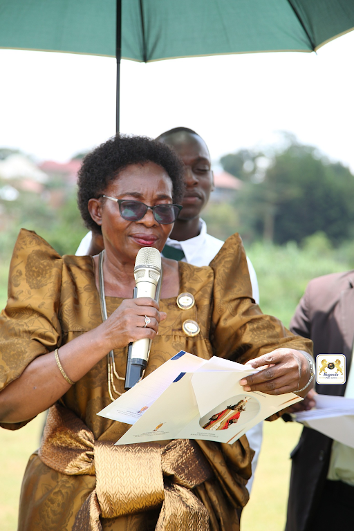Hon. Nakate Kikomeko reading His Majesty’s message