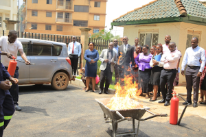 Abaweereza b'Obwakabaka Bafunye Okutendekebwa mu Kukuuma Omuliro e Bulange