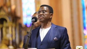 Kabaka Ayozaayoza Lutikko e Lubaga Okuweza Emyaka 100